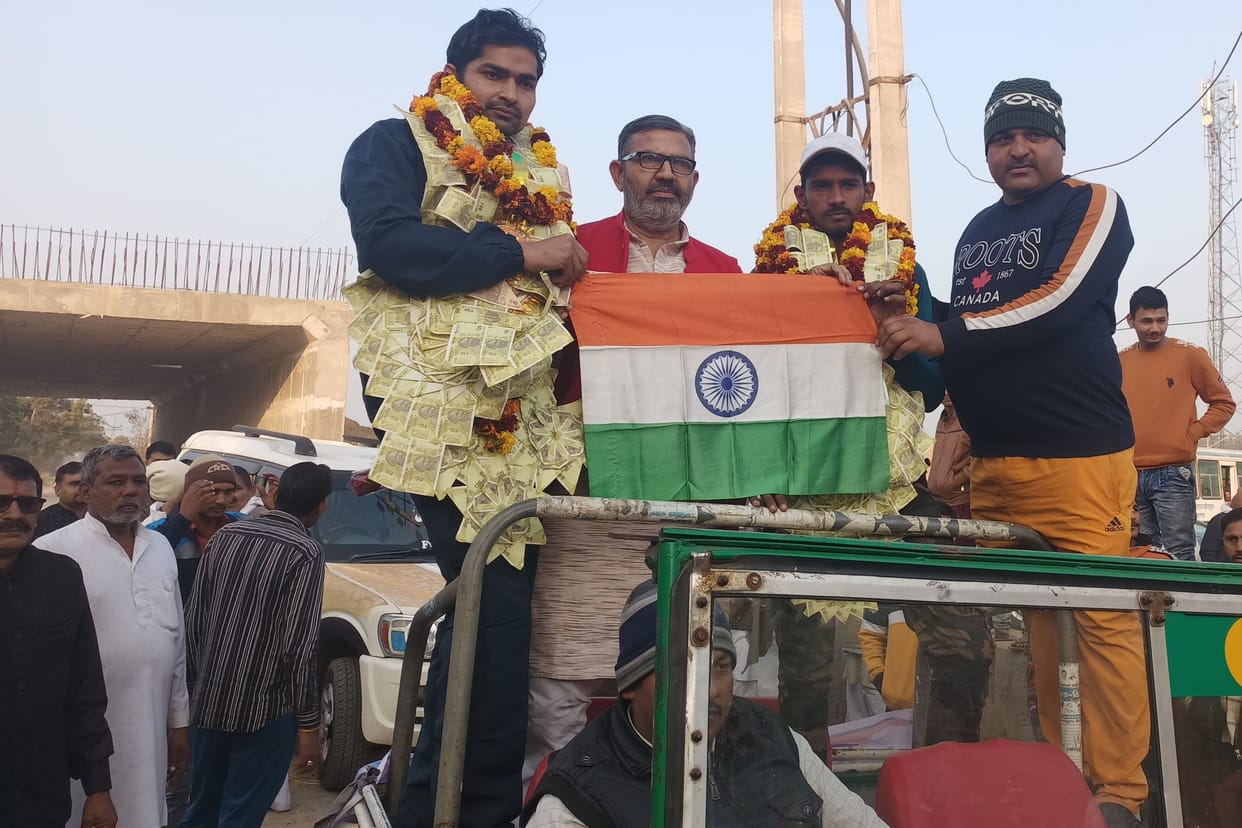 Tricolor hoisted at Himachal's highest hatu peak