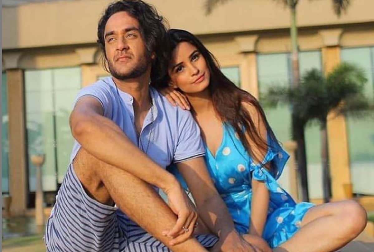 Roadies winner Vikas Khoker accuses Bigg Boss fame Vikas Gupta for physically assaulting him