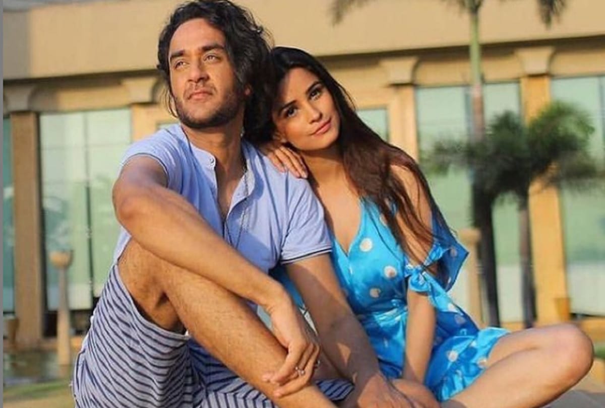 Roadies winner Vikas Khoker accuses Bigg Boss fame Vikas Gupta for physically assaulting him