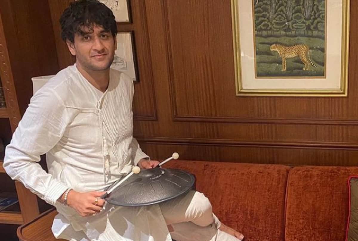 Roadies winner Vikas Khoker accuses Bigg Boss fame Vikas Gupta for physically assaulting him