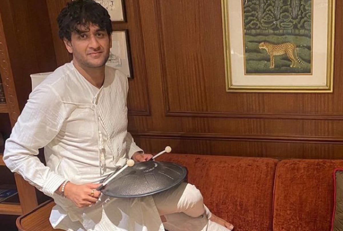Roadies winner Vikas Khoker accuses Bigg Boss fame Vikas Gupta for physically assaulting him