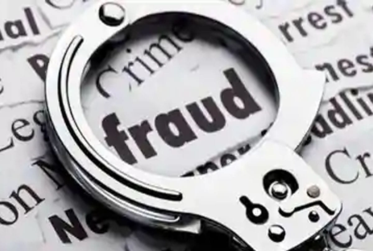 five accused absconding of web portal that used to scam crores
