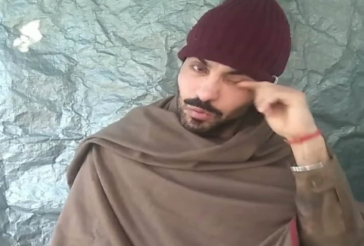 Deep Sidhu became emotional on Facebook live