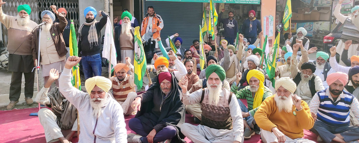 Farmers unions protest against central government in Sunam Udham Singh Wala, Sangrur