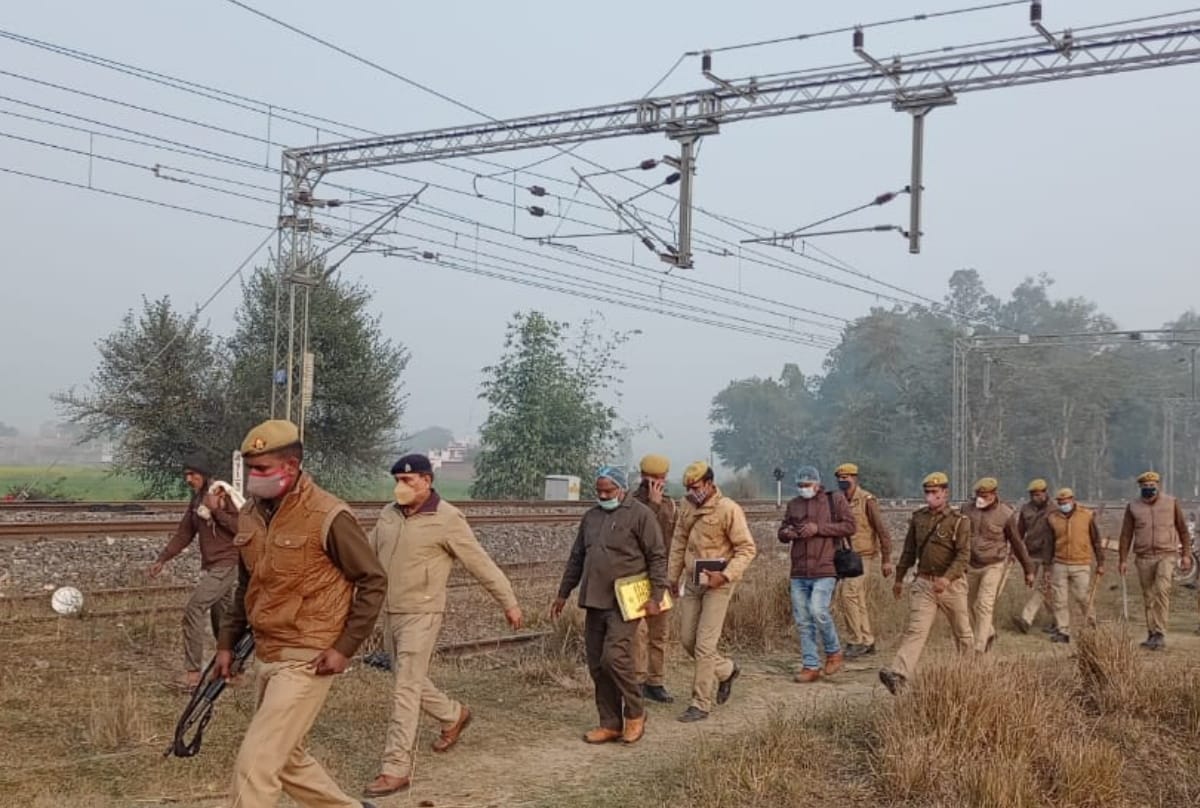 young man died in train accident at deoria