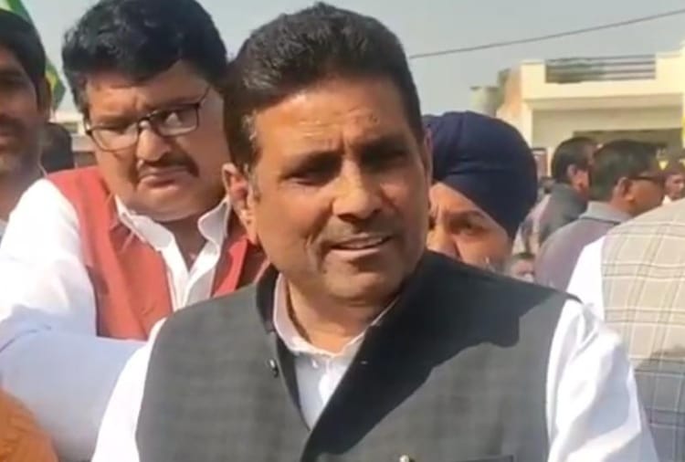Former MLA Balwan Singh Daulatpuria left BJP in support of Farmers