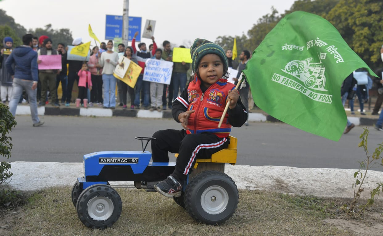 Hunger strike in favor of farmers