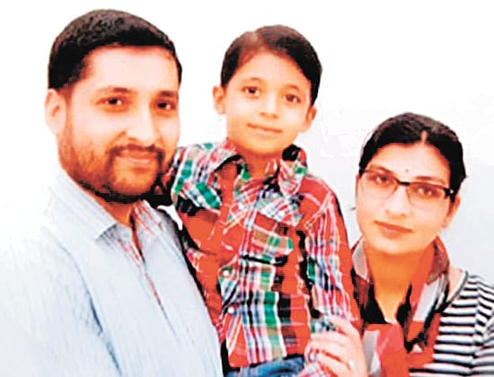 A woman, including her son, went to Haldwani after domestic crisis