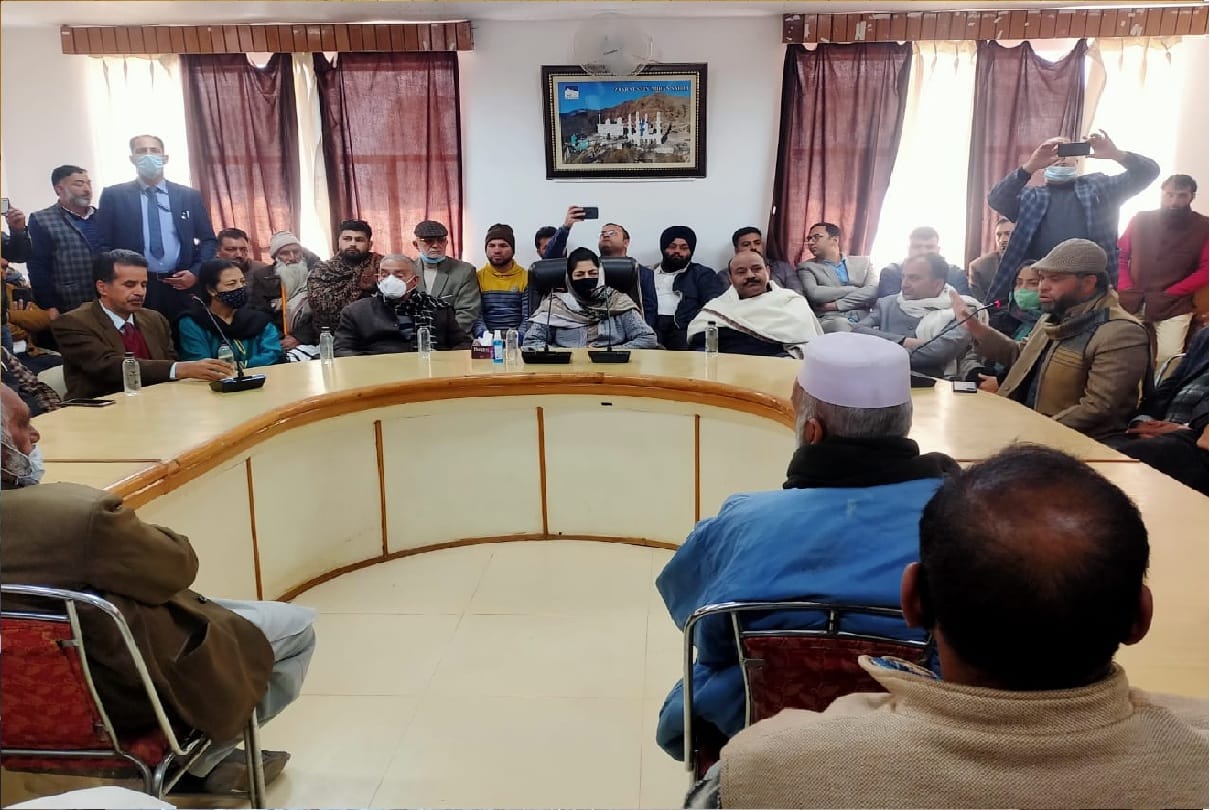 mehbooba mufti said our relations good with Pakistan China Nepal Bangladesh Sri Lanka, when relations with China deteriorated our 22 soldiers lost their lives