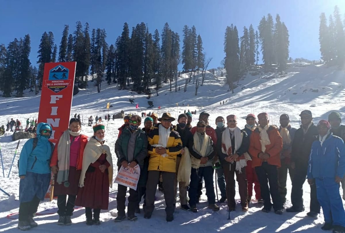 ski and snowboard championship in Hamta Manali Kullu Himachal Pradesh