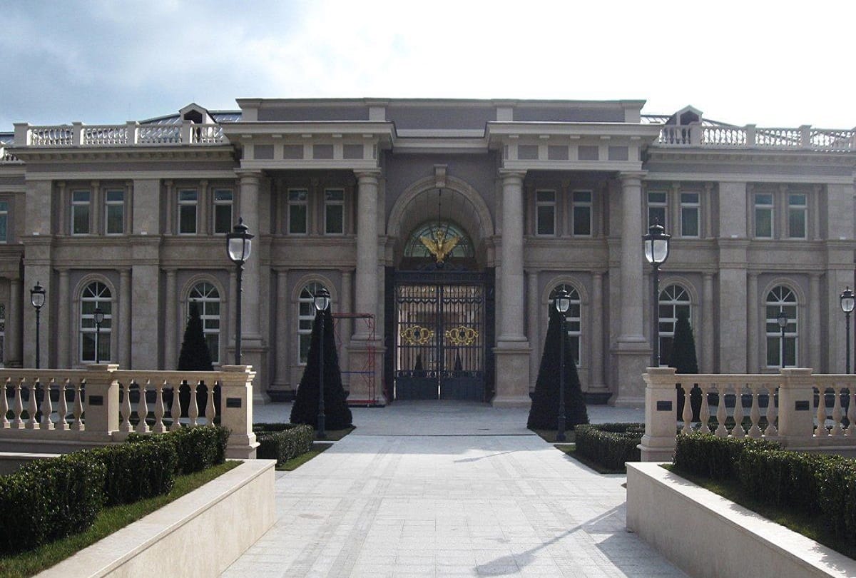 Vladimir Putins Secret Palace On Russias Black Sea, See Inside Pics, Drone Footage, Helped Spark Widespread Protests