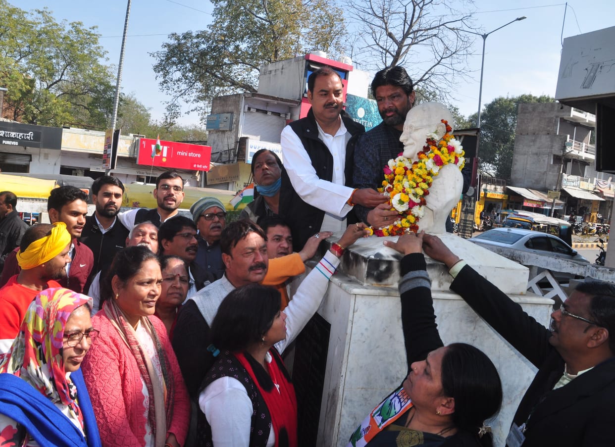 Ghandhi sahadat remember people
