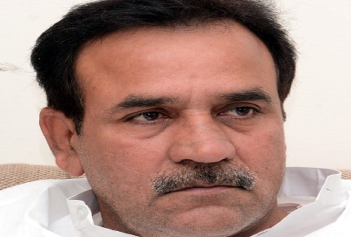 BJP MLA Umesh Malik says that Akhilesh Yadav has dream of forming a government will be fulfilled in Pakistan