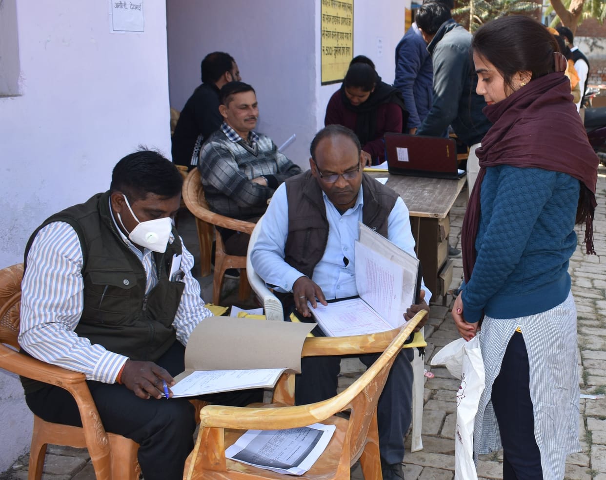 distributed,record,fathepur news,educational,168 teachers