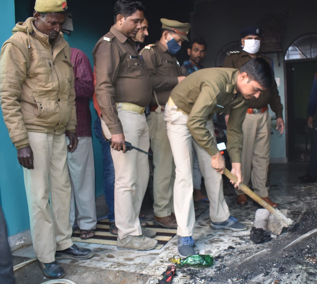 fire,house,short circuit,fathepur news,siskhamitra