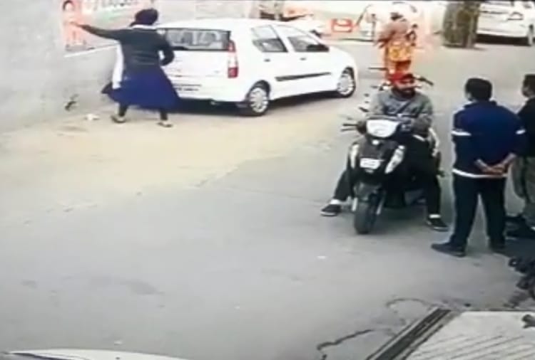 BJP candidates posters torn in bathinda of Punjab