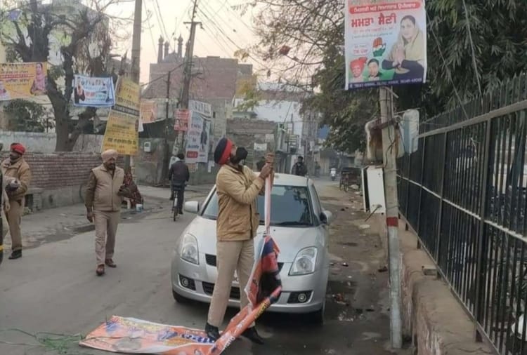 BJP candidates posters torn in bathinda of Punjab