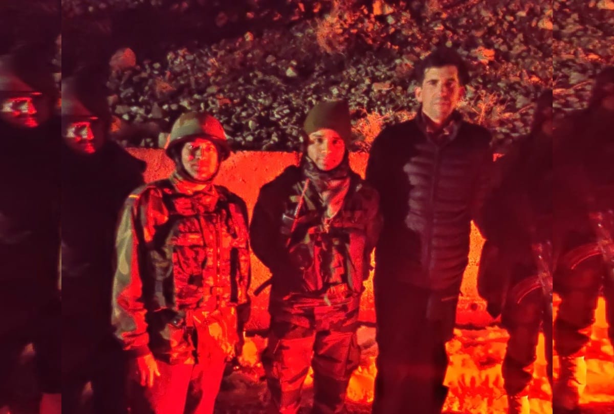 British foreign National and a ski enthusiasts Rescued by Army in Gulmarg jammu kashmir
