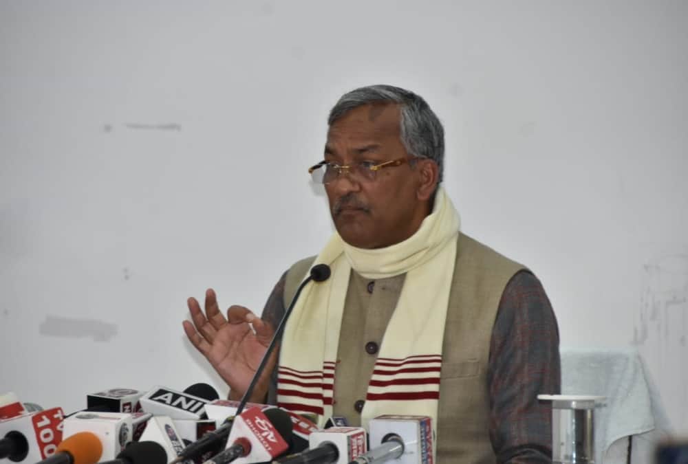 Uttarakhand Politics News: bjp uncomfortable after tirath singh and trivendra rawat statment viral