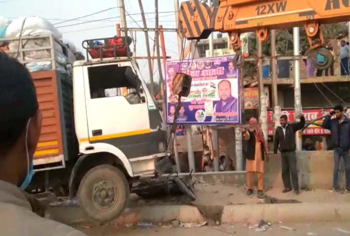 Ghaziabad Accident: Canter driver rams 8 people in sleep, 3 dead