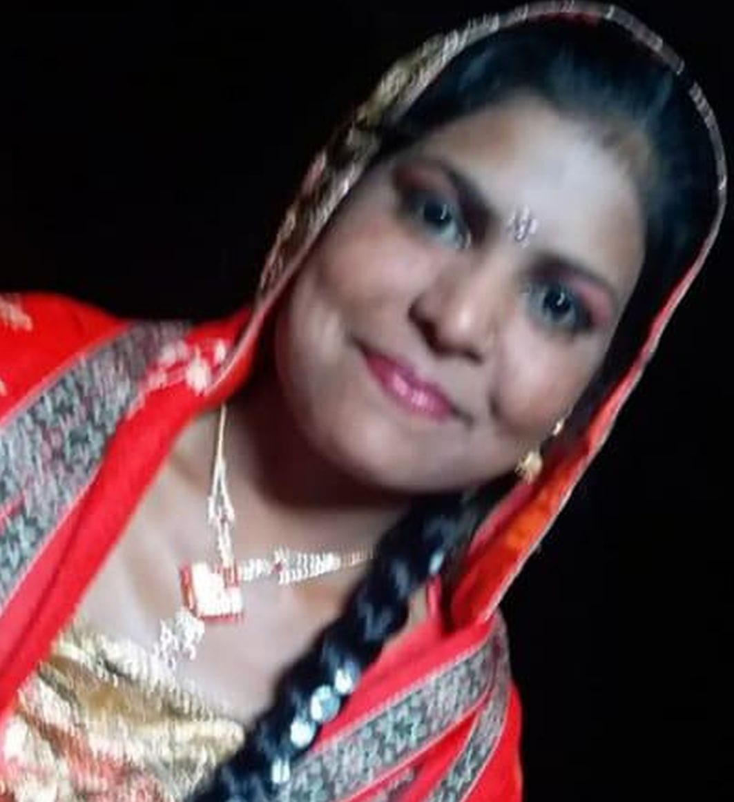 Wife murdered by strangling her head
