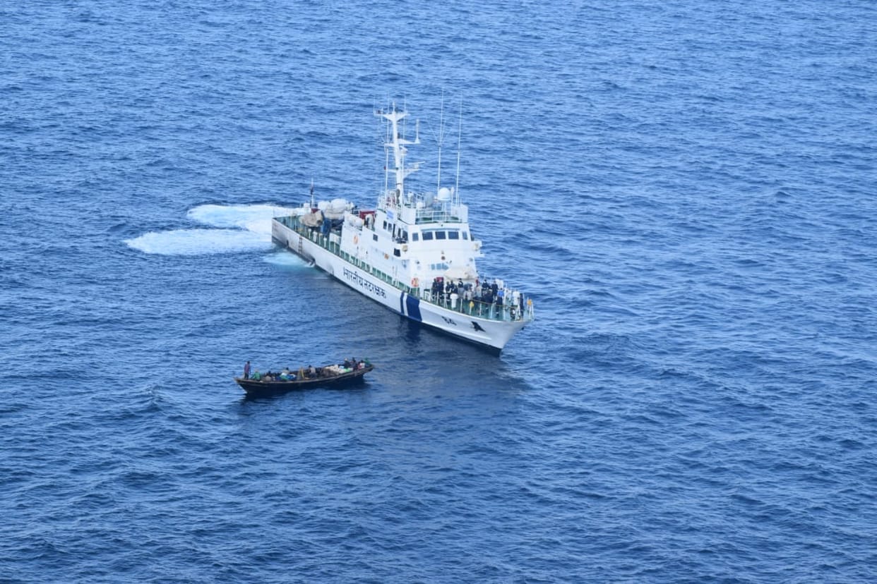 Coast Guard aids 9 fishermen who suffered severe burn injuries at sea
