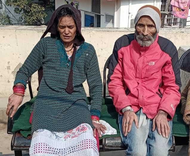 Improvement in the health of elderly couple hospitalized, was closed at home for two months