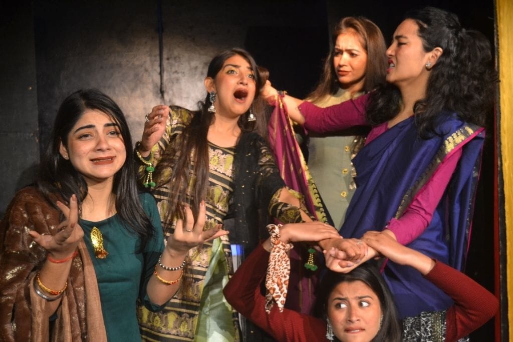 cultural, play sunday theater jammu nutrang