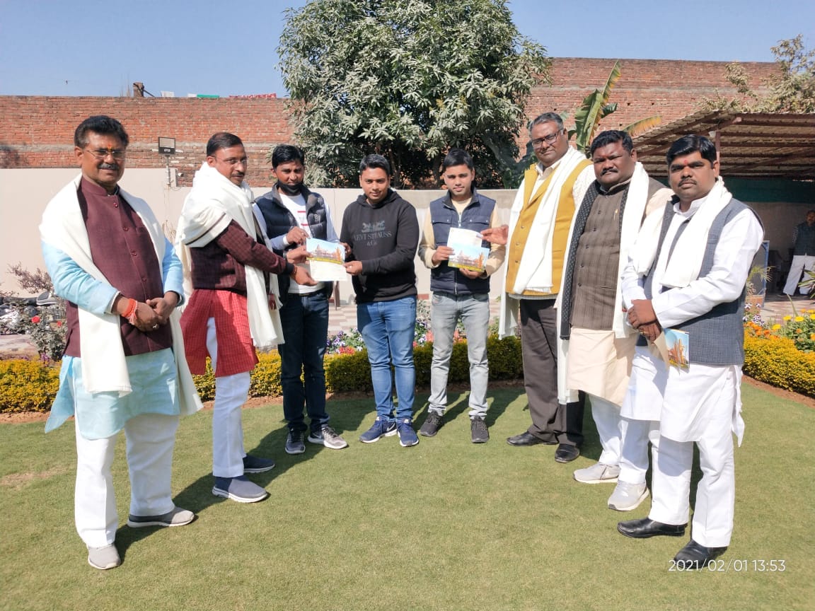 1.51 lakh given for the construction of the temple