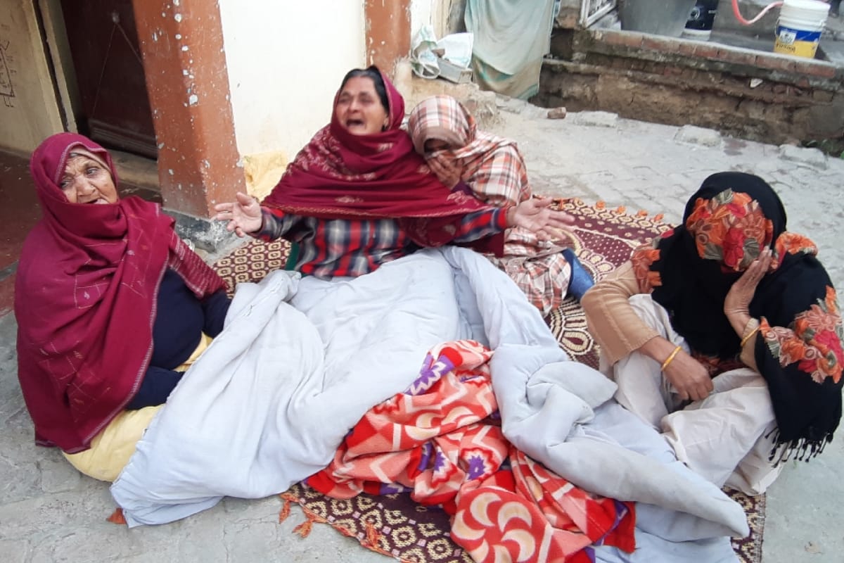 Man murder his wife by attacking with hand pump handle in Baghpat