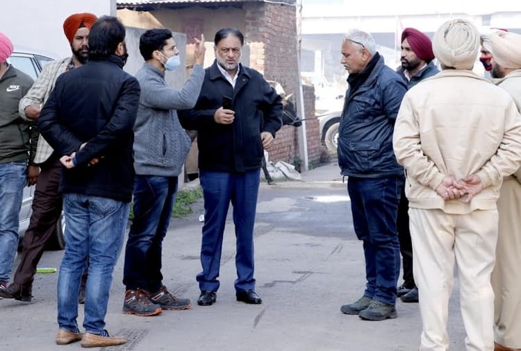Organized Crime Control Unit of Punjab Police has uncovered Sex and gambling racket
