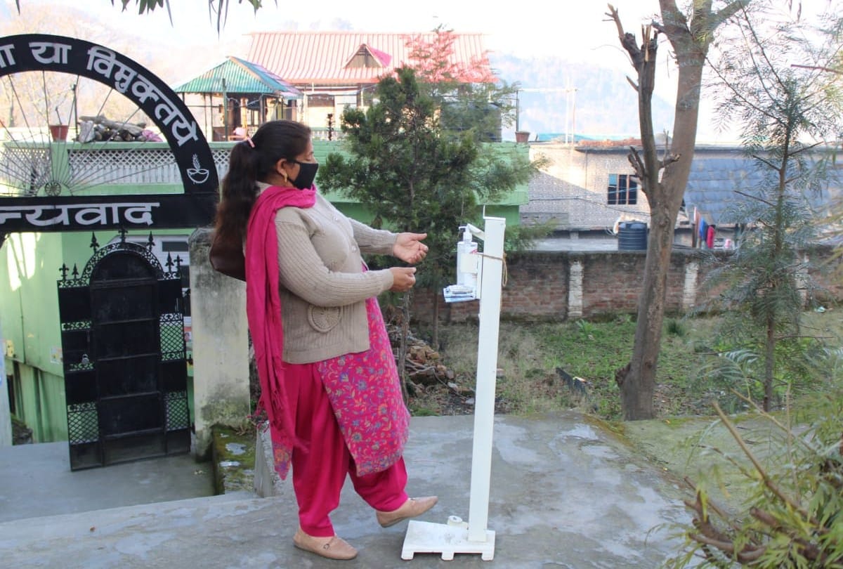 Himachal News : Schools reopen in Himachal Pradesh for classes 5th and 8th to 12th
