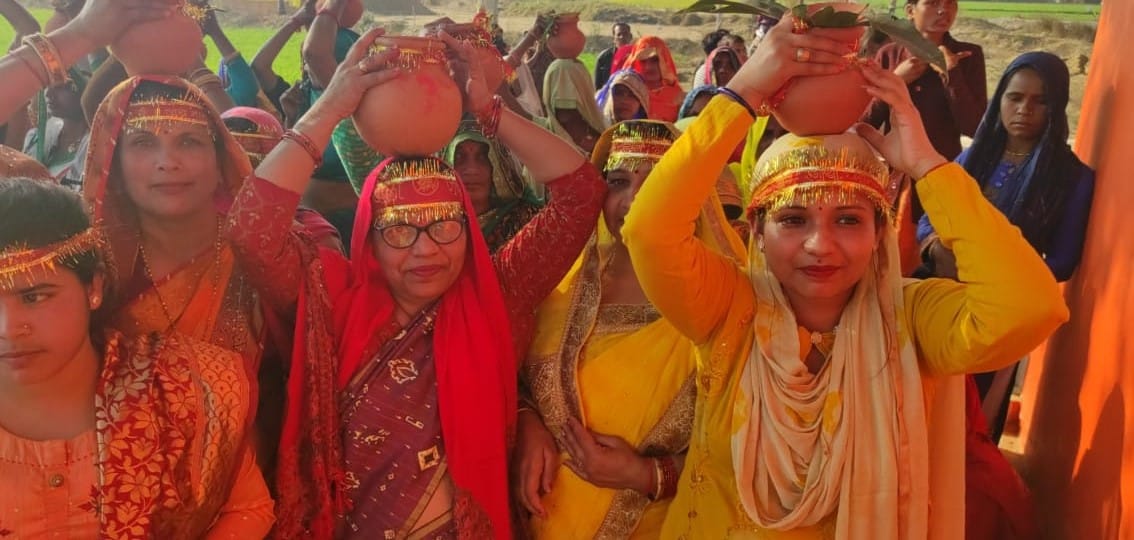 kalash yatra nikali