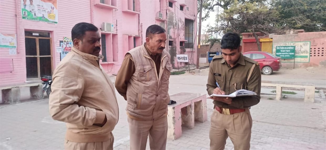 Hathras: Roadways bus collides with Tricycle, Divyang youth dies