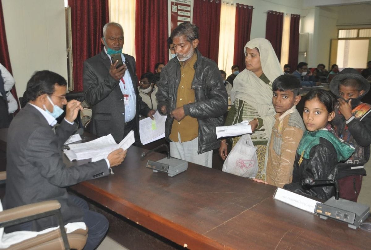 Ration Card Made For Family Food Complaint Came In Telsil Divas Agra