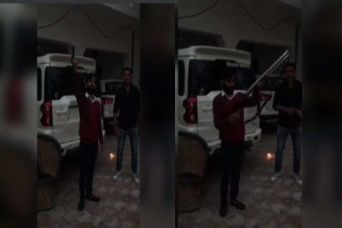 firing video viral in meerut, police starts investigation