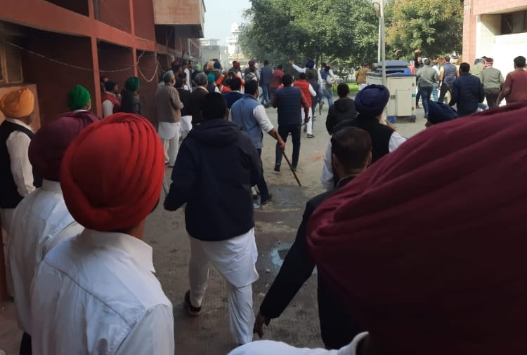 Jalalabad Punjab News: Punjab Election : Clash between Congress and SAD workers in Jalalabad