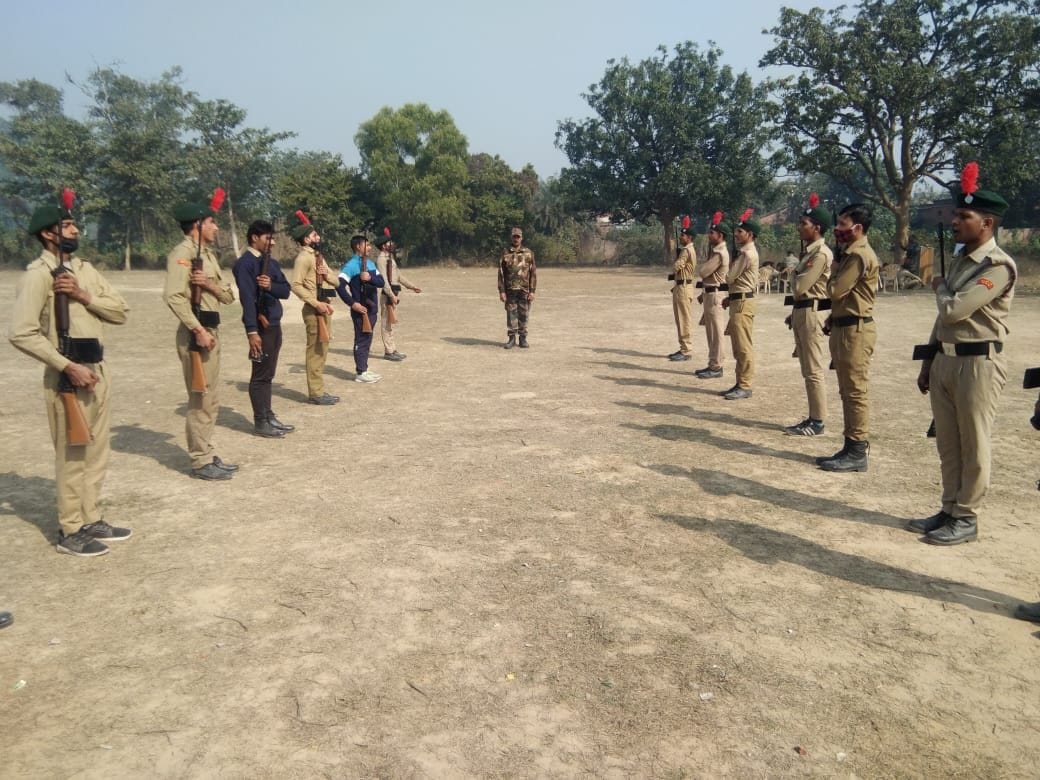 Arms training given to NCC cadets in Khatauli
