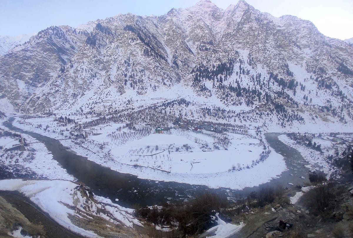 Himachal Pradesh Weather Forecast Update Today Latest News: rain and snowfall forecast for three days