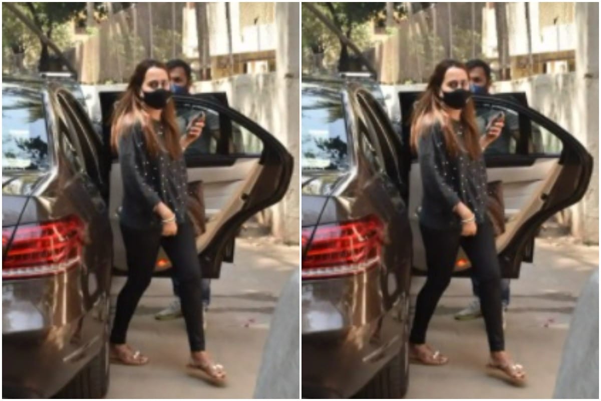 Fans gets angry after Seeing Varun Dhawan Bride Natasha Dalal white bangles