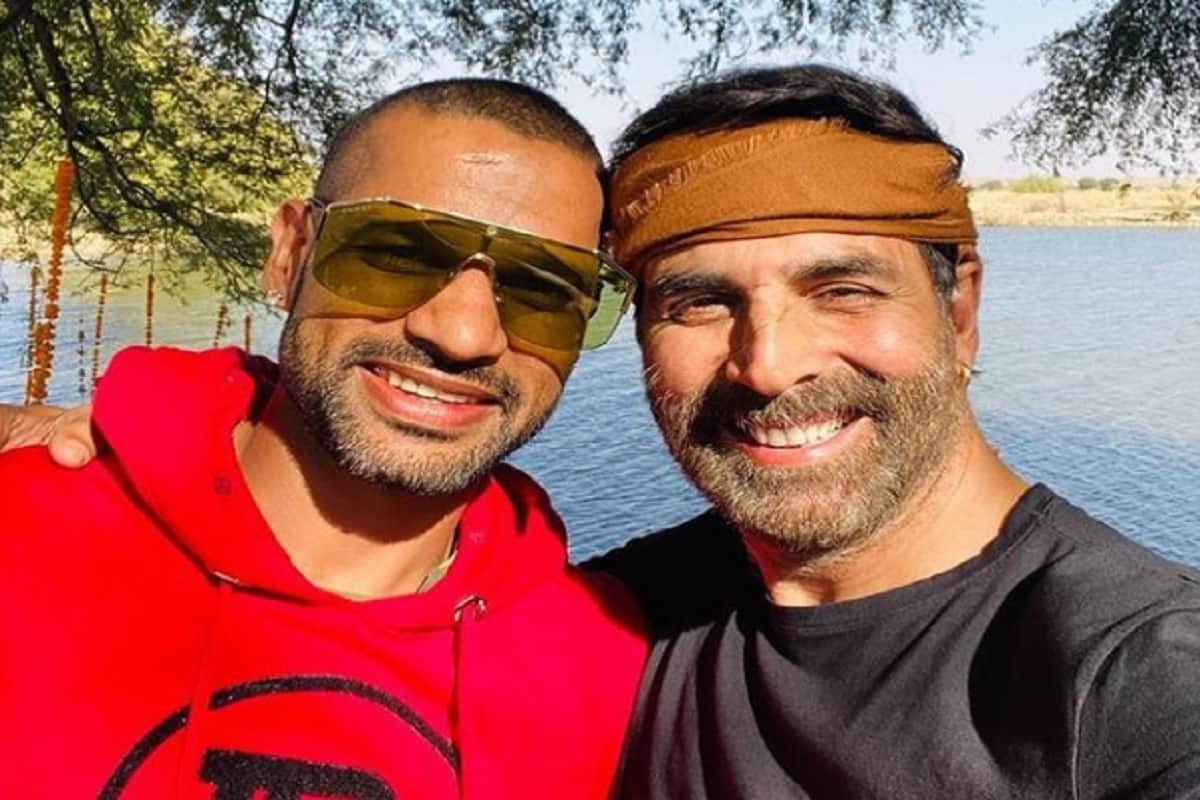 Shikhar Dhawan Shares Pic With Akshay Kumar Always A Fun Time With You Paaji