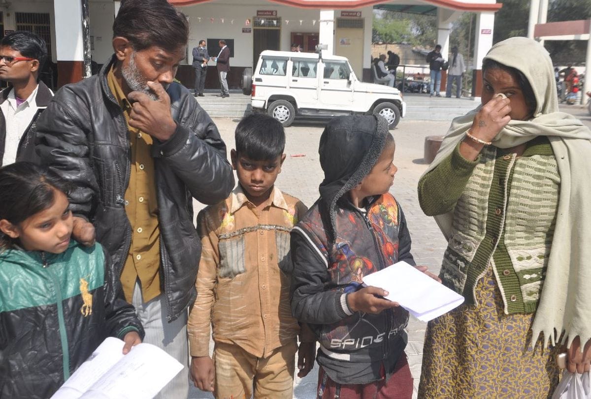 Ration Card Made For Family Food Complaint Came In Telsil Divas Agra