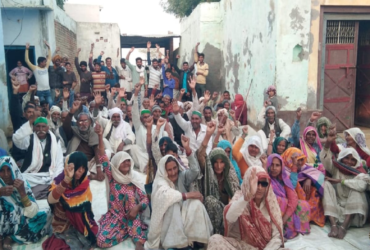 Aligarh news: Now the anger of villagers is coming out on MLA and MPs