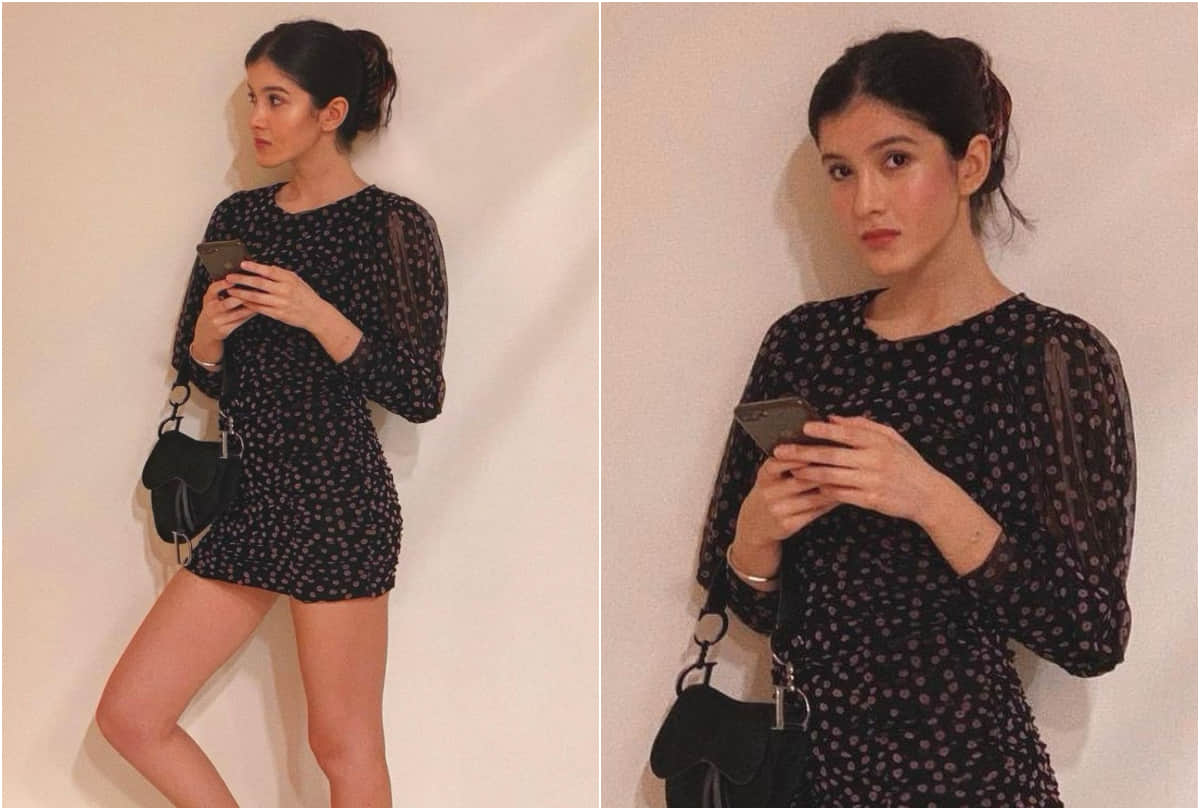 shanaya kapoor flaunts her abs in latest post pic see bold photos