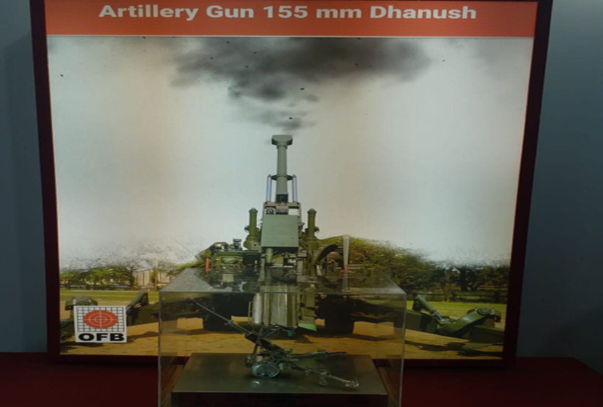 Aero India 2021: Defense Minister appreciated the products made in Kanpur