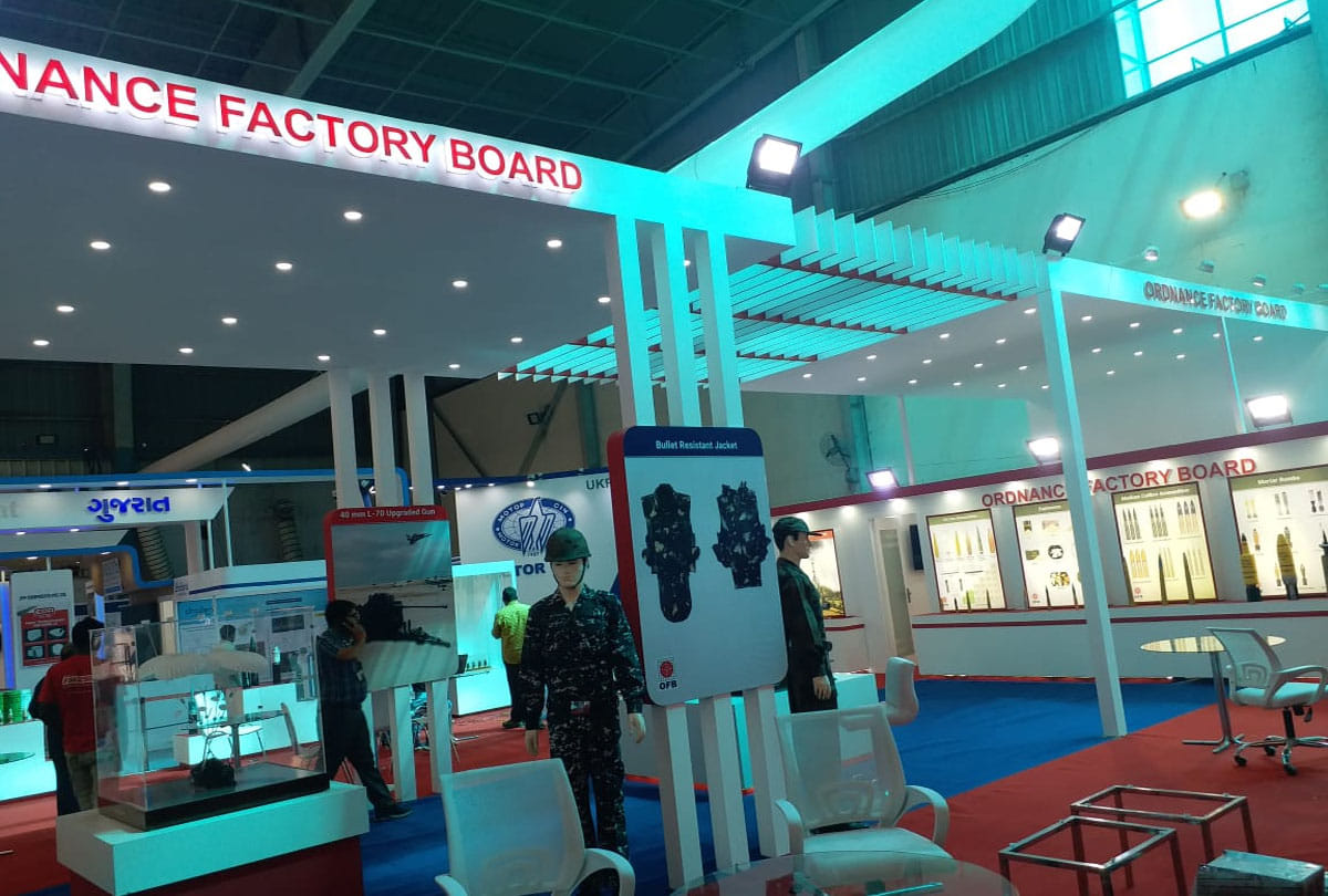 Aero India 2021: Defense Minister appreciated the products made in Kanpur
