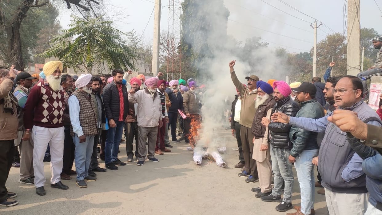 Demonstration of powercom workers against the central government in Muktsar