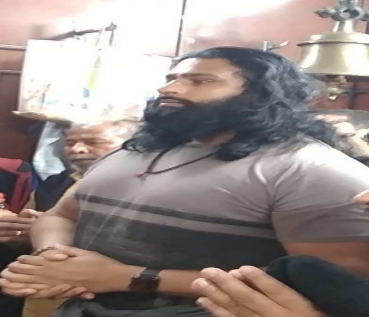 WWE Wrestler Rinku Singh arrives at Kashi Vishwanath temple