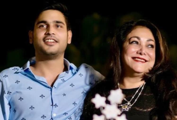 Tina ambani anil ambani with his son jai anmol and jai anshul here family photos