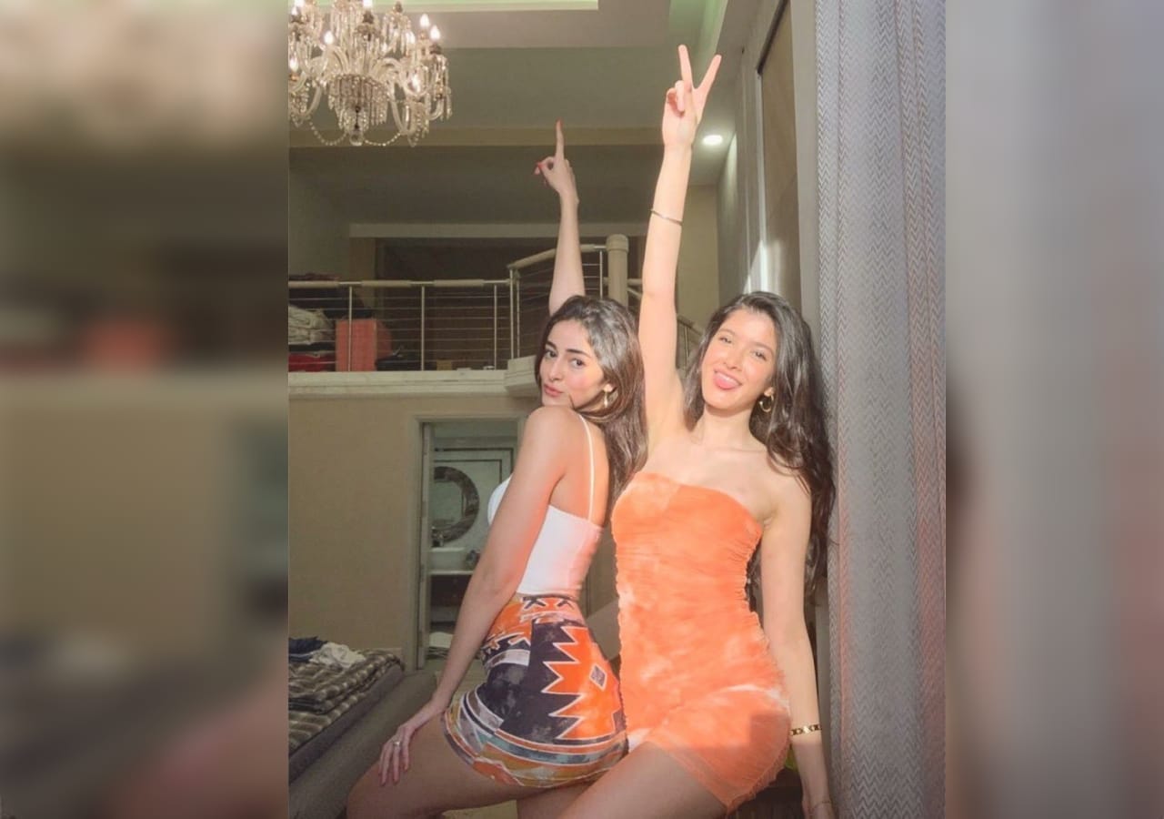 Ananya pandey sizzling in her latest photoshoot